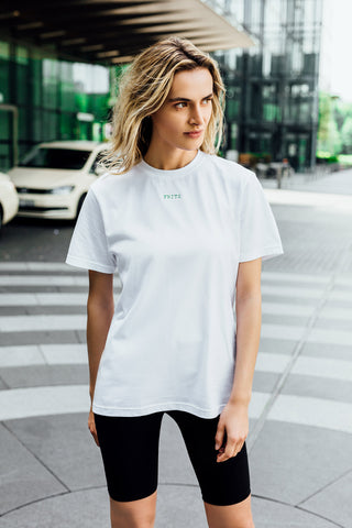 THE CLASSIC T-SHIRT - WHITE